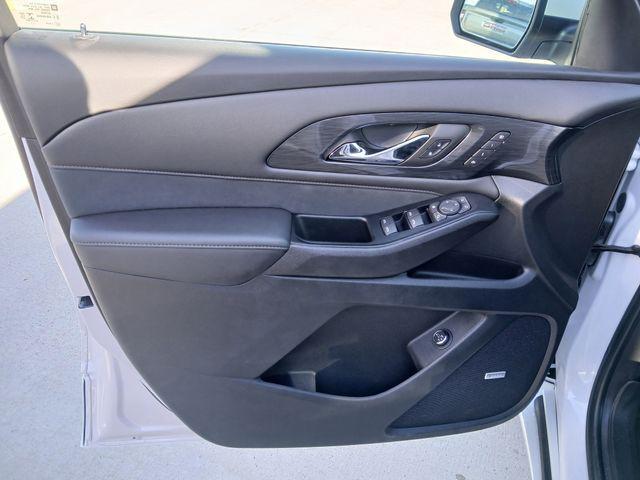 used 2023 Chevrolet Traverse car, priced at $37,000