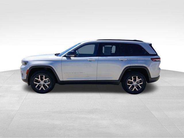 used 2024 Jeep Grand Cherokee car, priced at $42,988