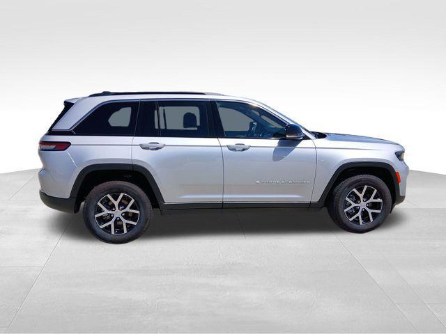 used 2024 Jeep Grand Cherokee car, priced at $42,988