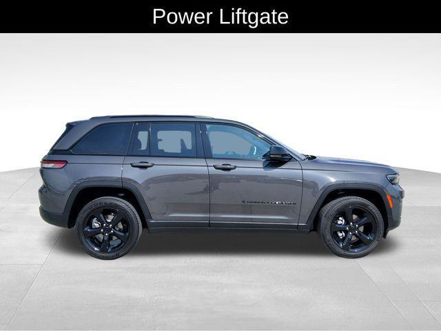 used 2025 Jeep Grand Cherokee car, priced at $41,993