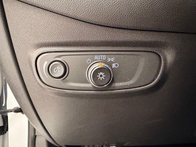 used 2022 Chevrolet Equinox car, priced at $23,250