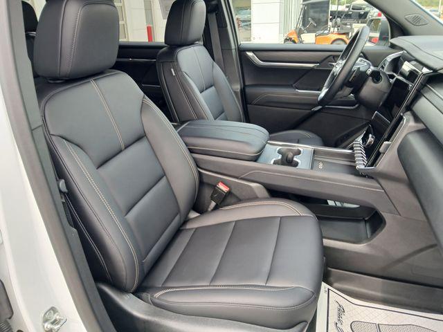 used 2025 GMC Acadia car, priced at $45,236