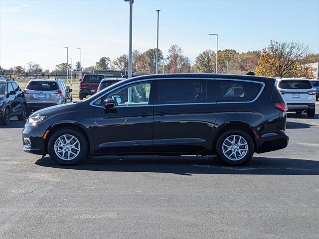 used 2024 Chrysler Pacifica car, priced at $31,700