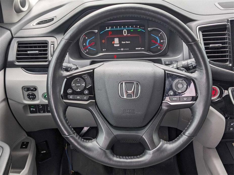 used 2021 Honda Pilot car, priced at $31,000