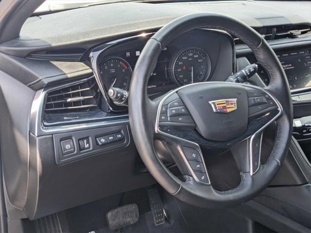 used 2024 Cadillac XT5 car, priced at $40,000