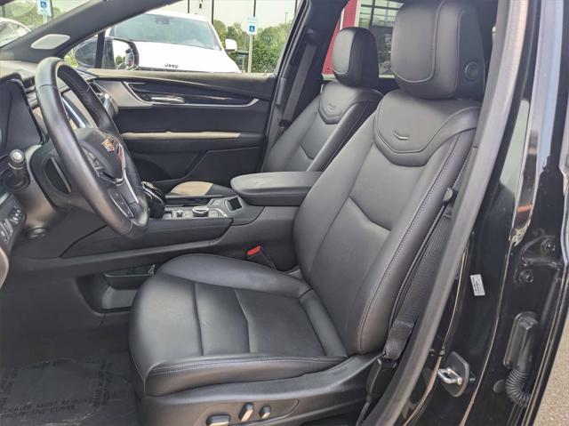 used 2024 Cadillac XT5 car, priced at $40,000