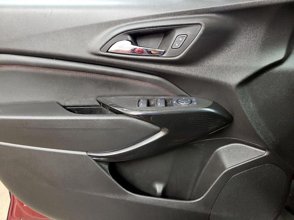 used 2025 Chevrolet Trax car, priced at $24,998