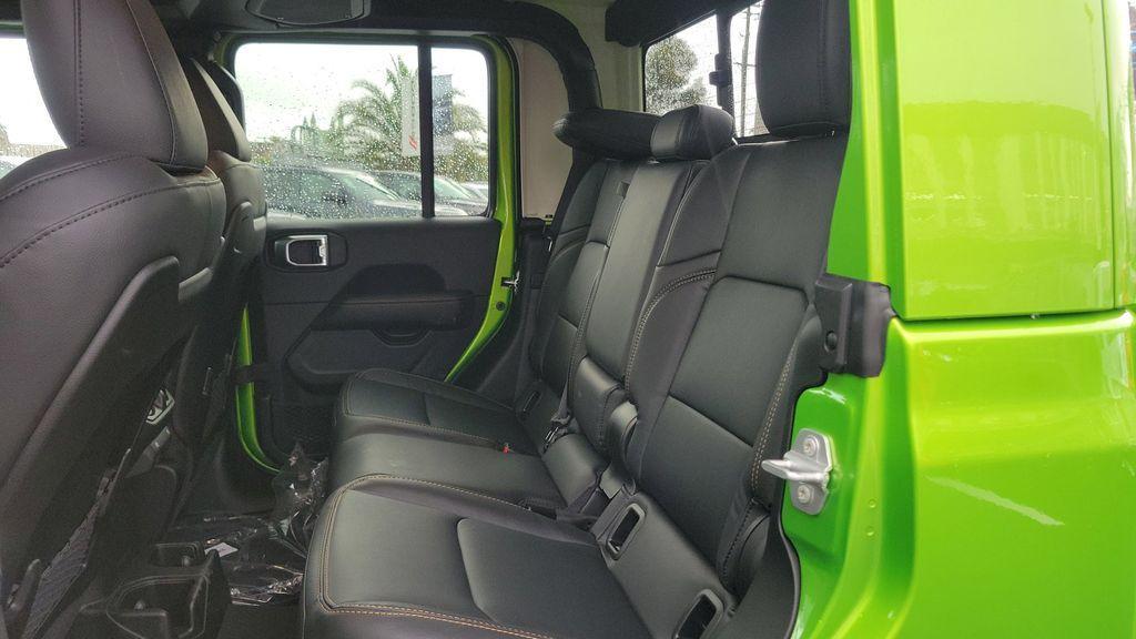 new 2025 Jeep Gladiator car, priced at $48,065