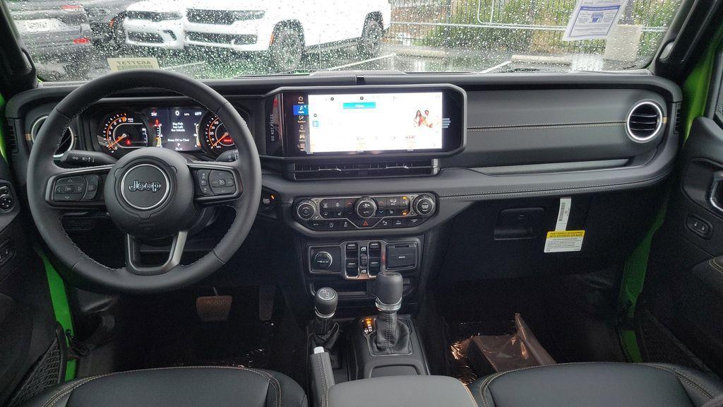 new 2025 Jeep Gladiator car, priced at $48,065