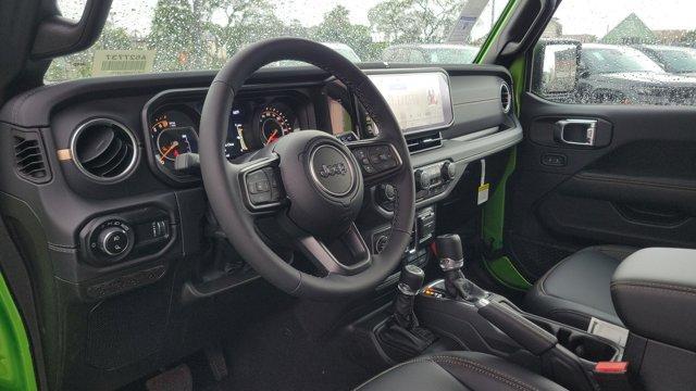 new 2025 Jeep Gladiator car, priced at $51,575