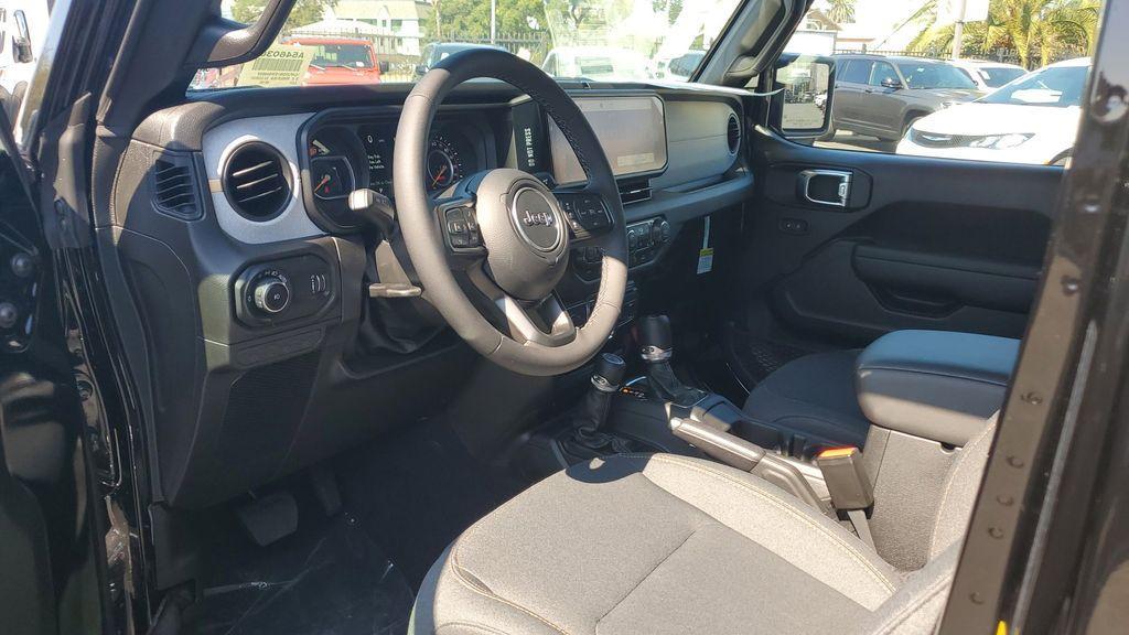 new 2025 Jeep Wrangler car, priced at $50,226