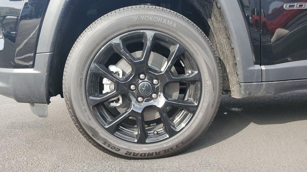 new 2026 Jeep Compass car, priced at $30,410