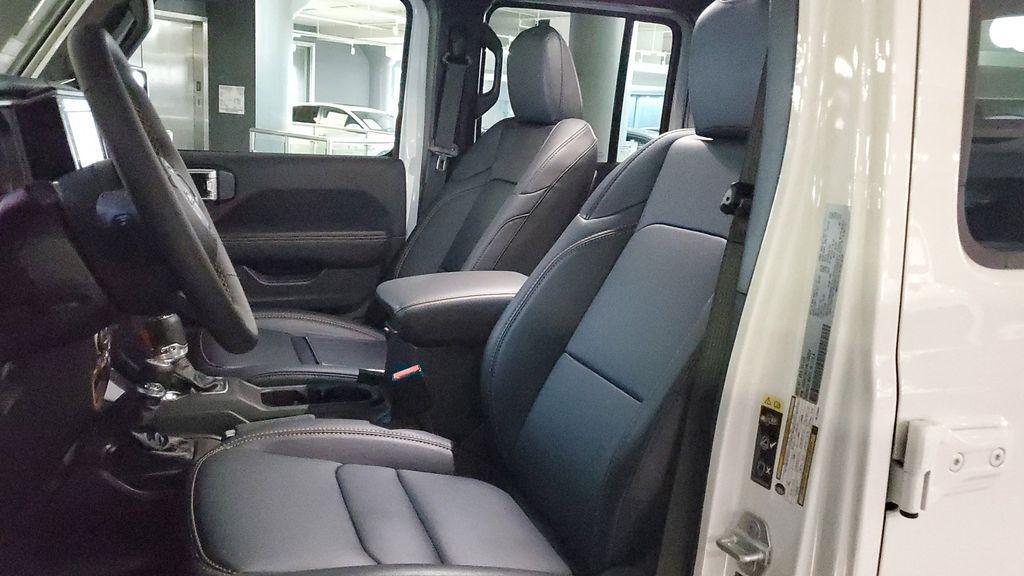 used 2024 Jeep Gladiator car, priced at $35,273