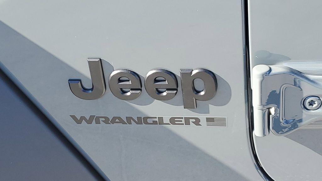 new 2026 Jeep Wrangler car, priced at $52,912