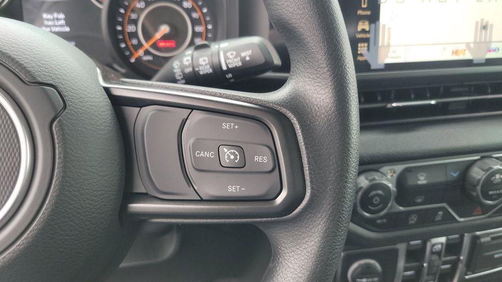 new 2025 Jeep Wrangler car, priced at $37,995