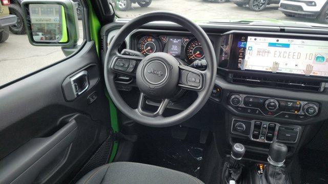 new 2025 Jeep Wrangler car, priced at $44,175