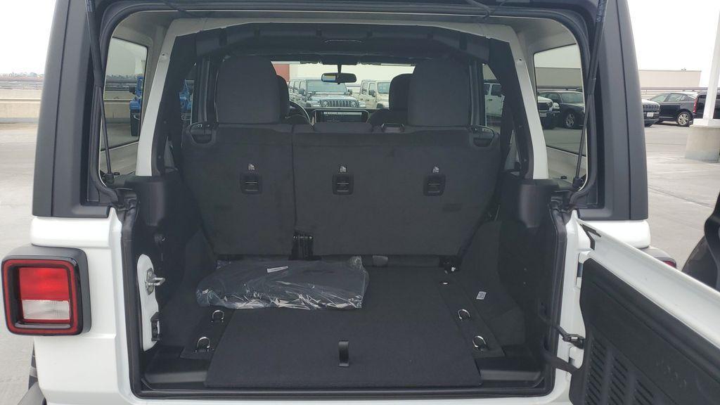 new 2025 Jeep Wrangler car, priced at $37,676