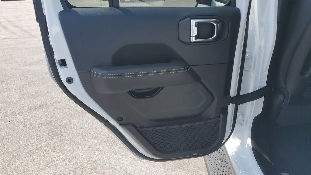 new 2025 Jeep Wrangler car, priced at $50,591