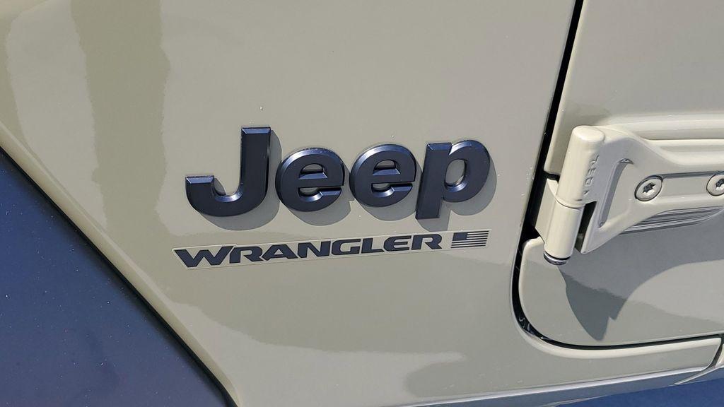 new 2025 Jeep Wrangler car, priced at $44,148