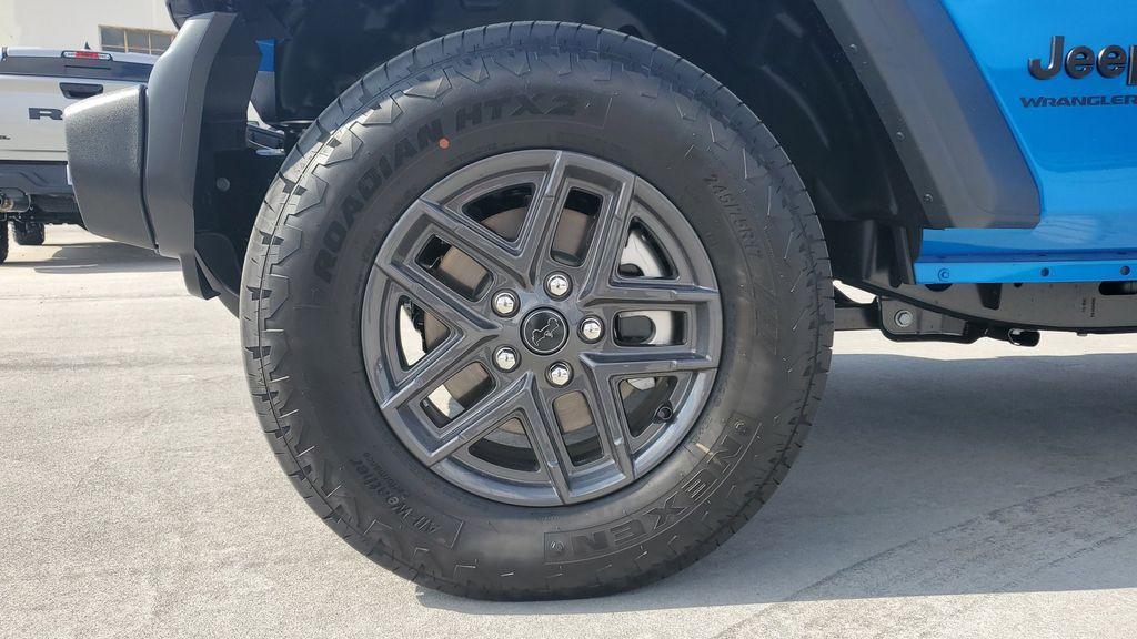 new 2025 Jeep Wrangler car, priced at $44,148