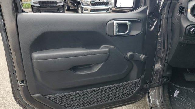 new 2024 Jeep Gladiator car, priced at $44,035