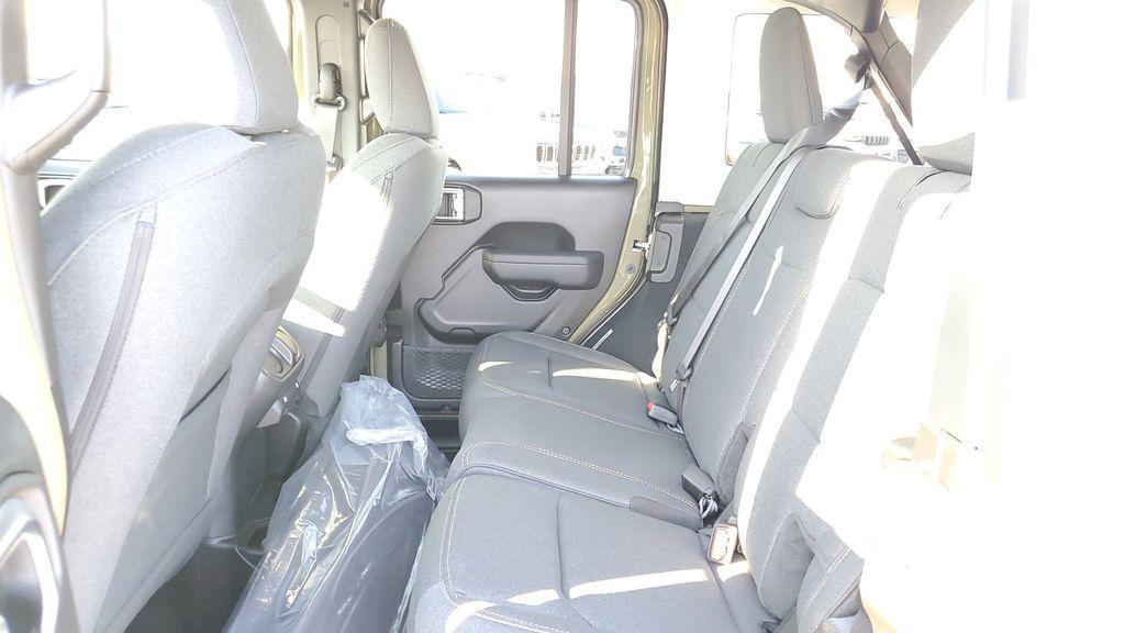 new 2025 Jeep Wrangler car, priced at $39,995