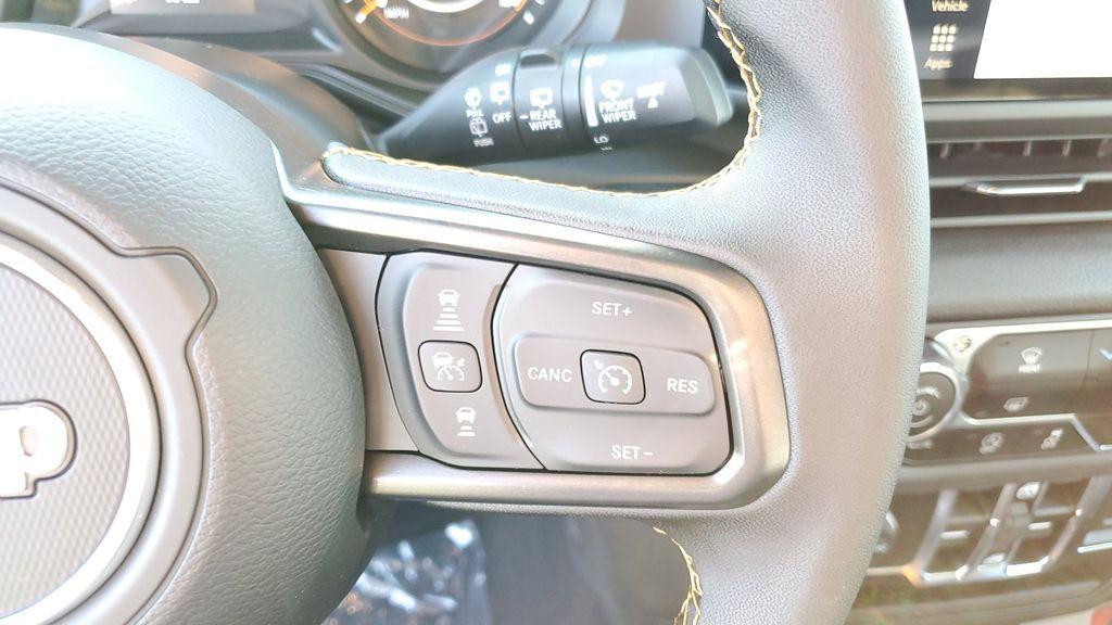 new 2025 Jeep Wrangler car, priced at $39,995