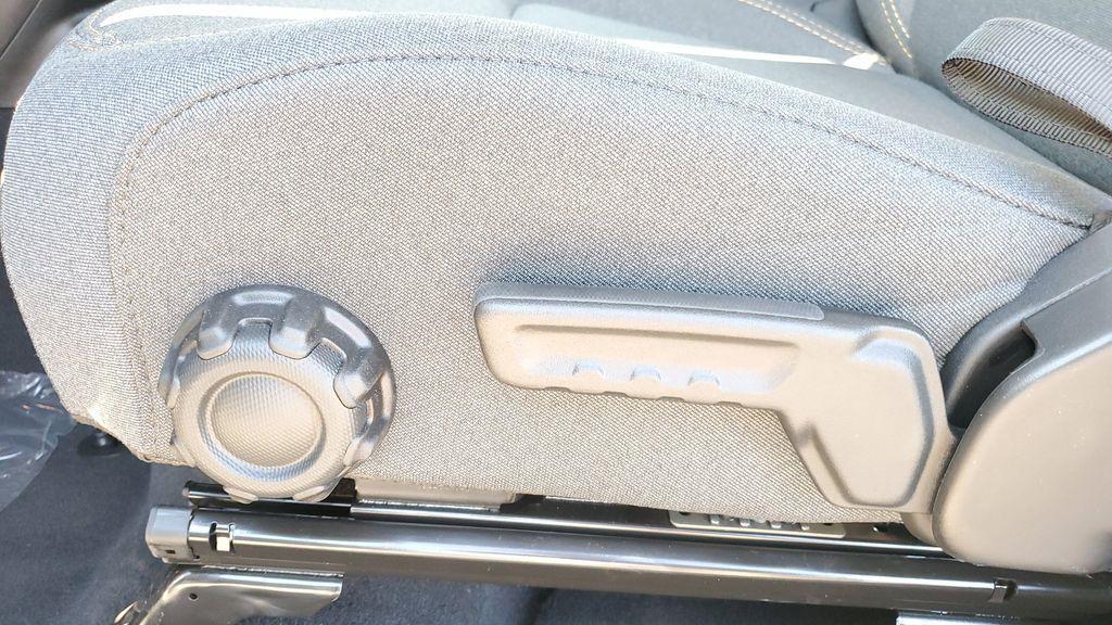 new 2025 Jeep Wrangler car, priced at $39,995