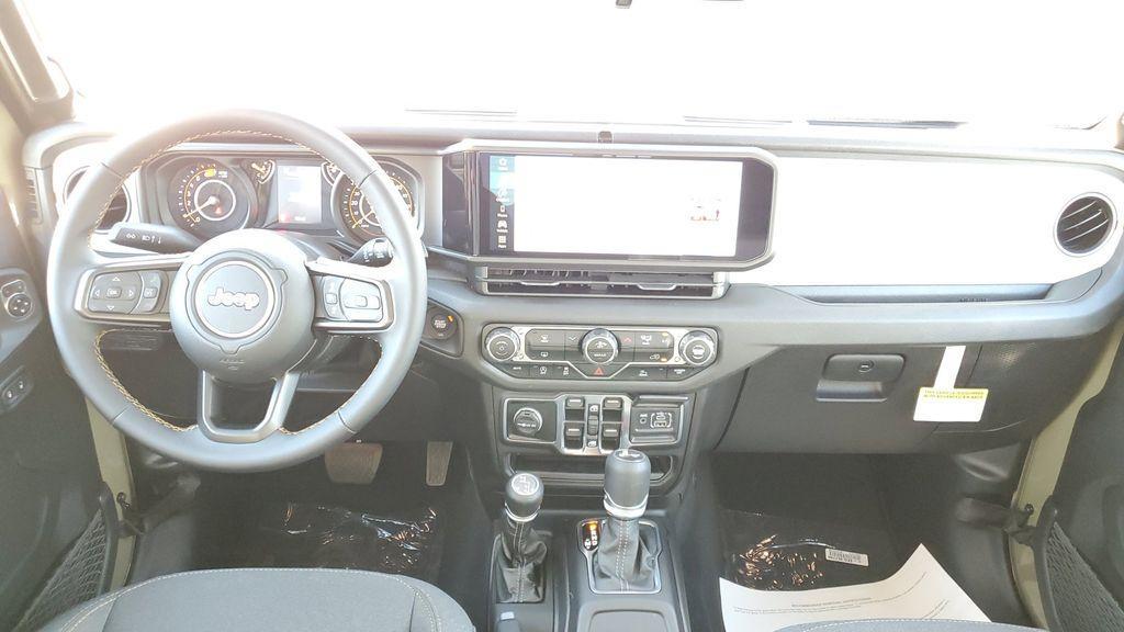 new 2025 Jeep Wrangler car, priced at $39,995