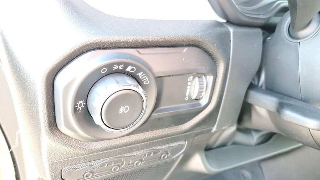 new 2025 Jeep Wrangler car, priced at $39,995