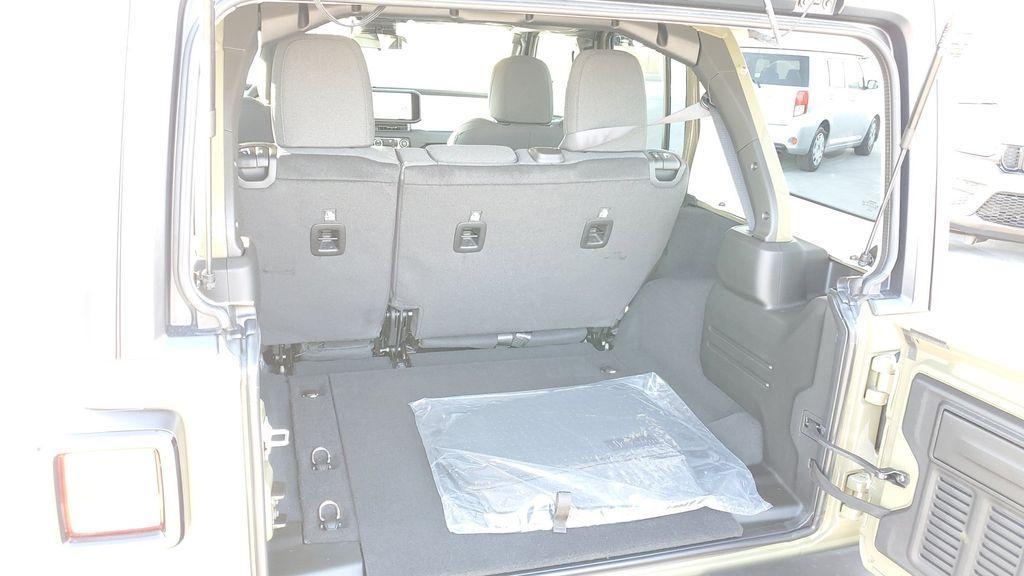 new 2025 Jeep Wrangler car, priced at $39,995