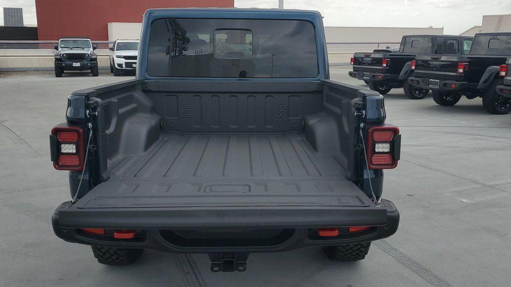new 2025 Jeep Gladiator car, priced at $53,995
