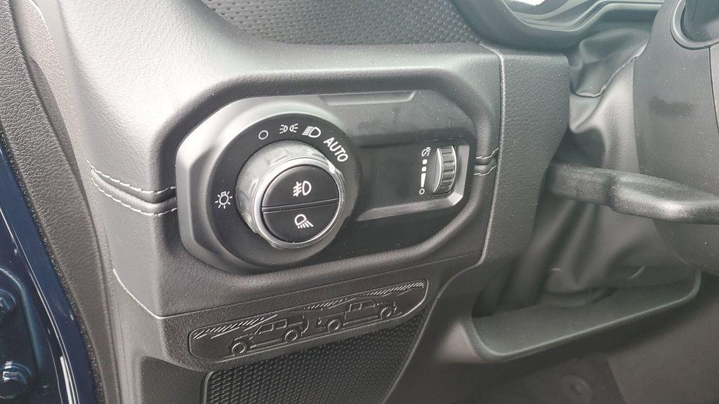 new 2025 Jeep Gladiator car, priced at $53,995