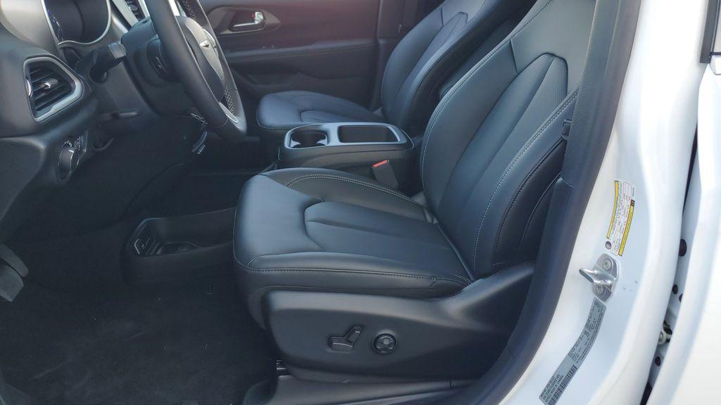 new 2025 Chrysler Voyager car, priced at $37,995