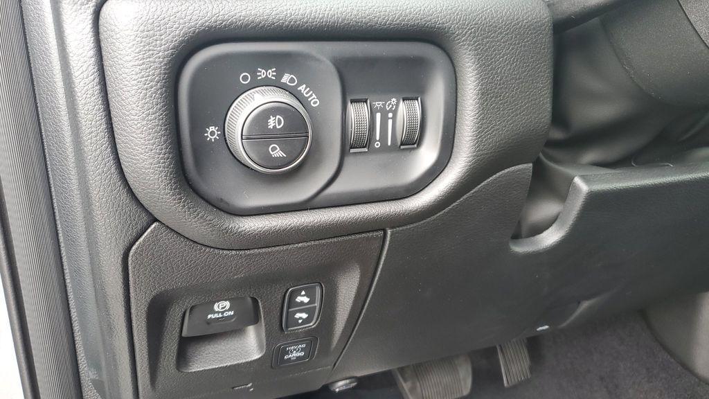 new 2025 Ram 1500 car, priced at $56,262