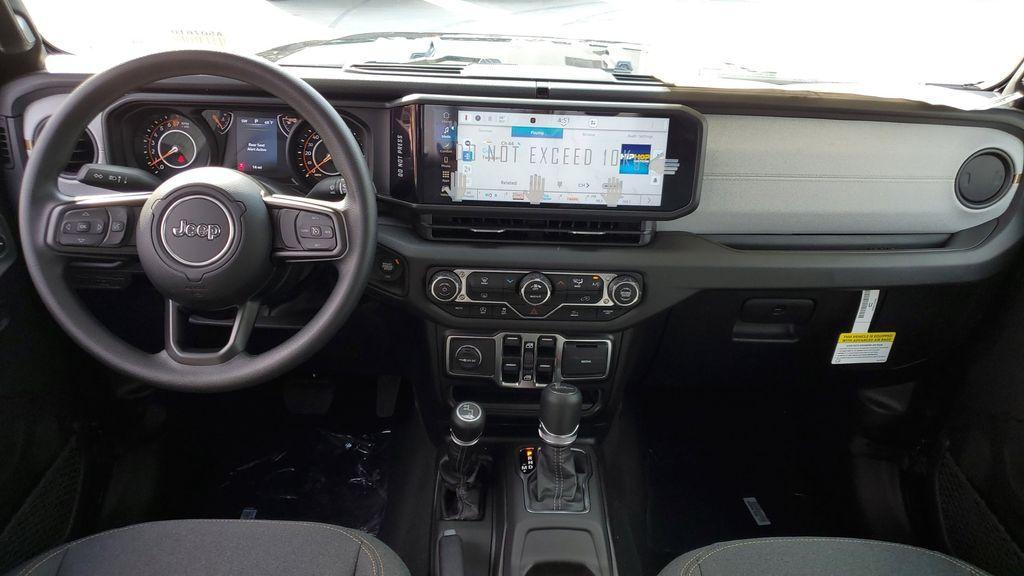new 2025 Jeep Gladiator car, priced at $39,385