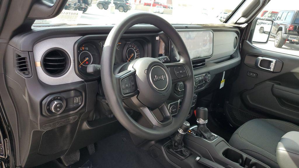 new 2025 Jeep Gladiator car, priced at $39,385