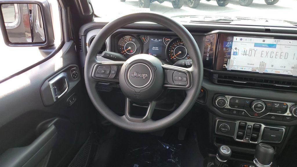 new 2025 Jeep Gladiator car, priced at $39,385