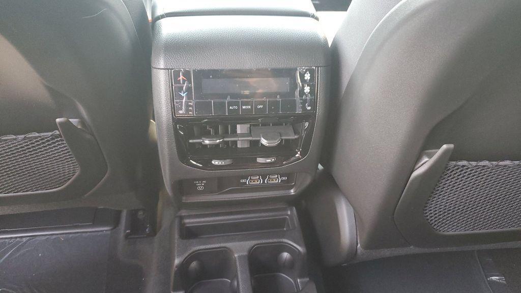 new 2025 Jeep Grand Cherokee L car, priced at $50,172