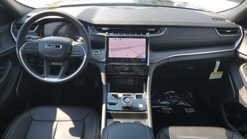 new 2025 Jeep Grand Cherokee L car, priced at $50,172