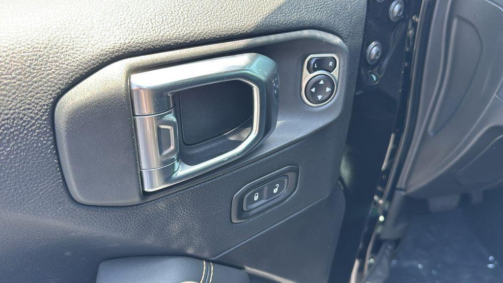 new 2025 Jeep Wrangler 4xe car, priced at $58,372