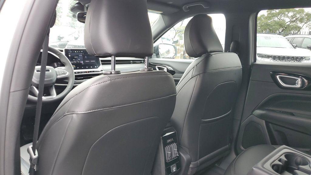 new 2025 Jeep Compass car, priced at $28,203