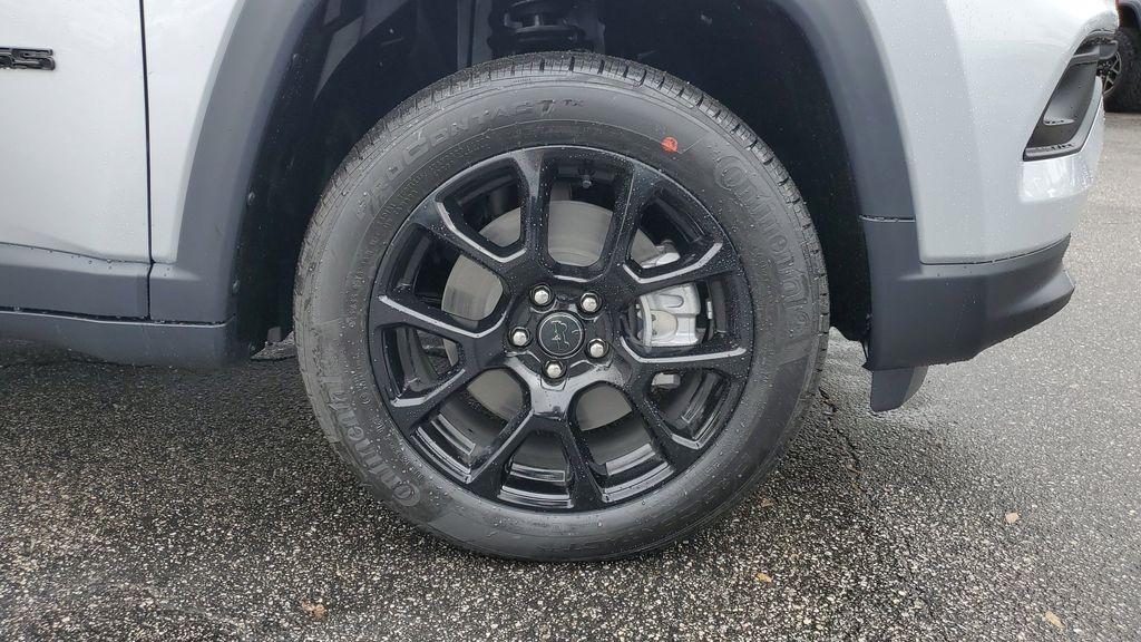 new 2025 Jeep Compass car, priced at $28,203