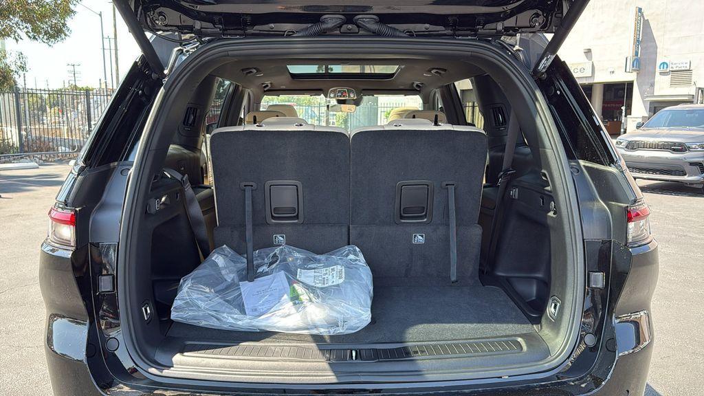 new 2025 Jeep Grand Cherokee L car, priced at $51,012