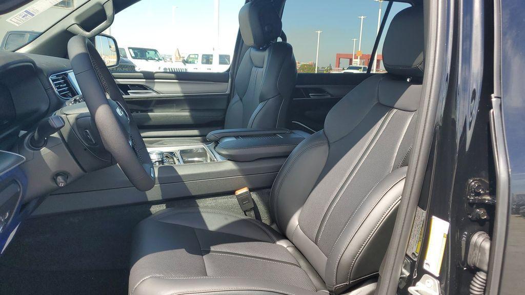 new 2025 Jeep Wagoneer car, priced at $76,425