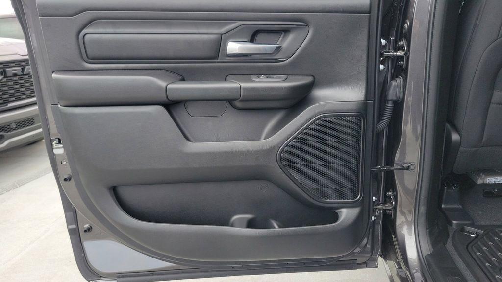 new 2025 Ram 1500 car, priced at $46,868