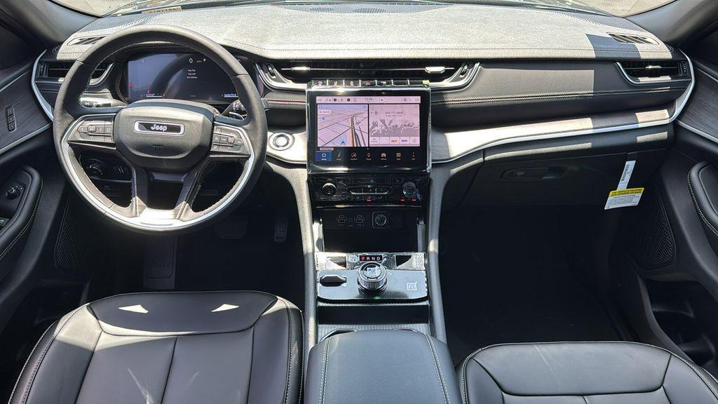 new 2025 Jeep Grand Cherokee L car, priced at $45,672