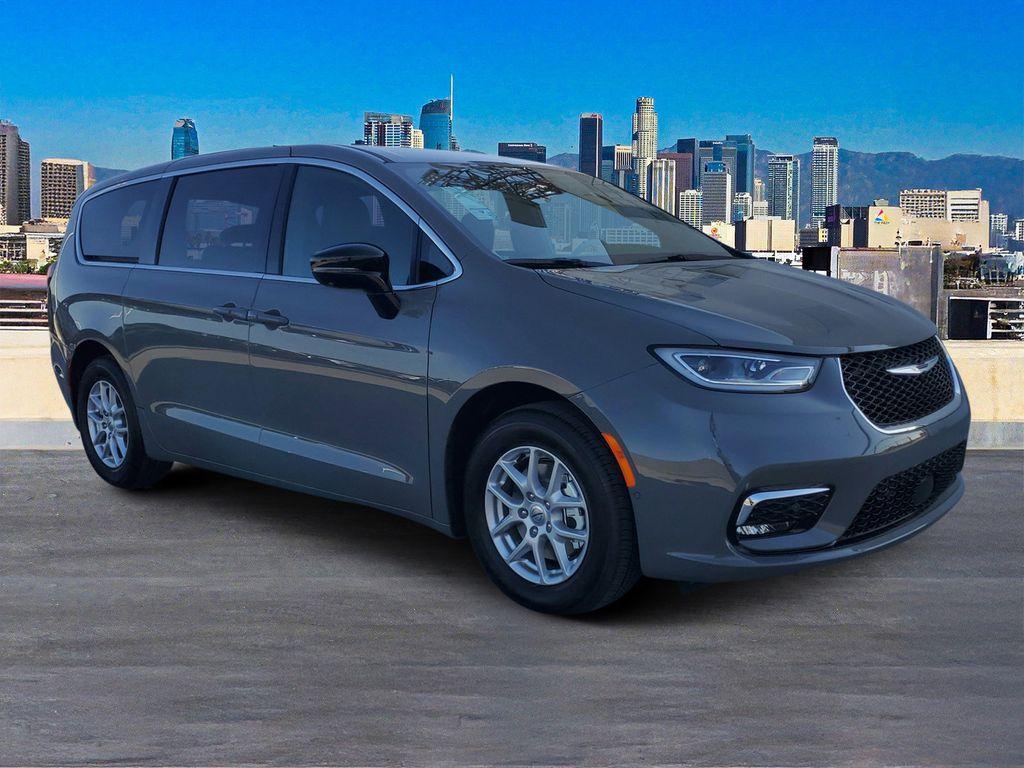 new 2025 Chrysler Pacifica car, priced at $40,995