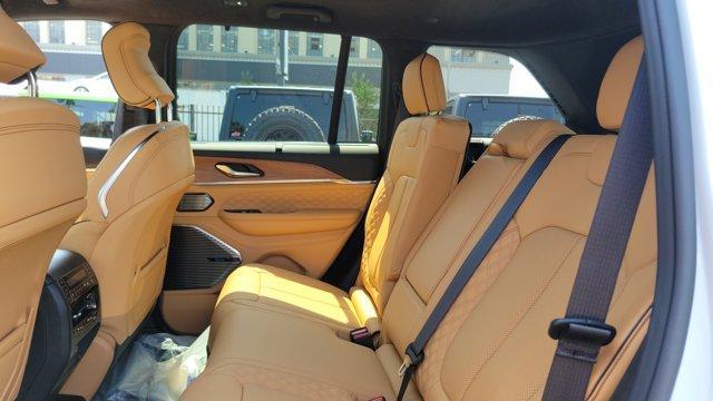 new 2025 Jeep Grand Cherokee car, priced at $62,589