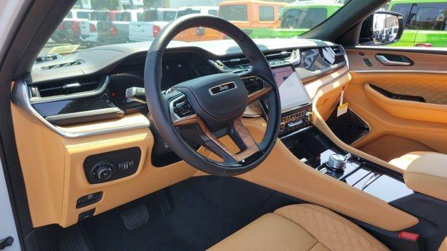 new 2025 Jeep Grand Cherokee car, priced at $62,589